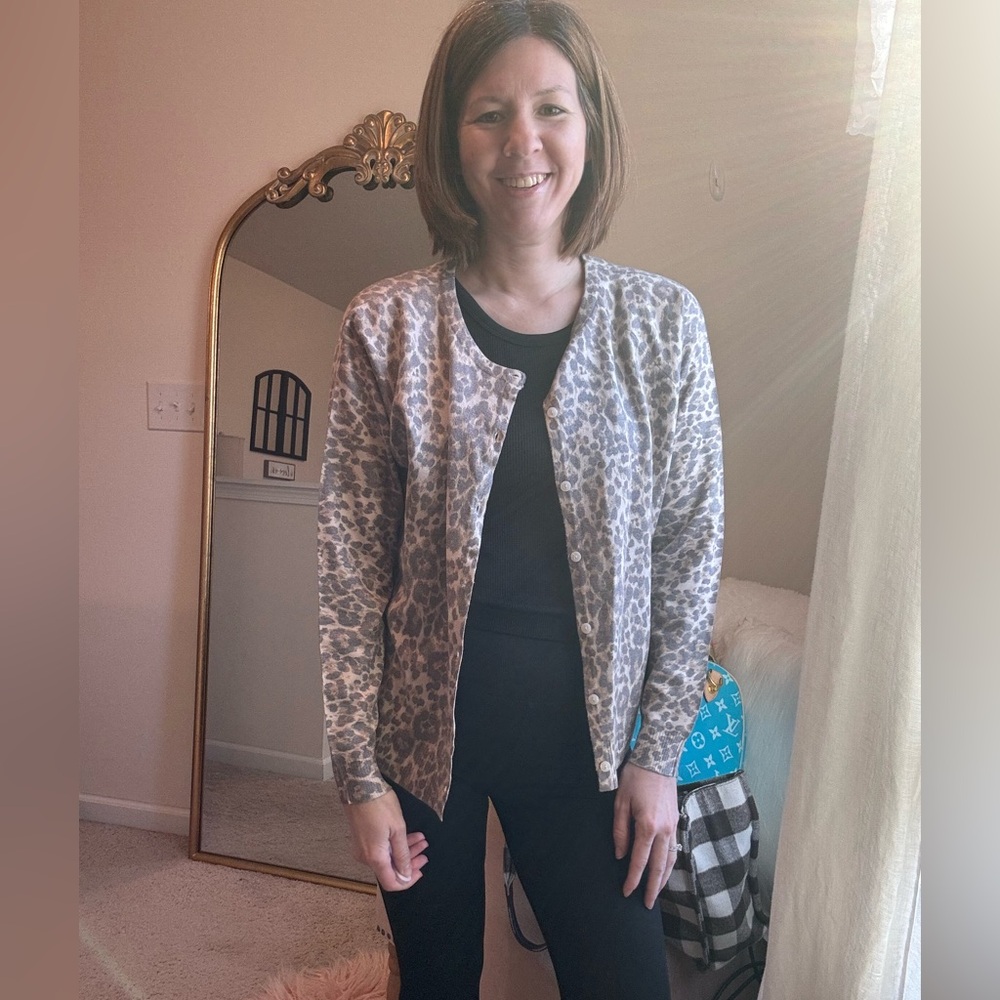 NWT Leopard cheetah Print button down Cardigan NWT - image 9